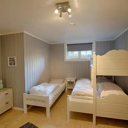 Ideal For Families And Groups Near Slopes And Amenities Beitostolen